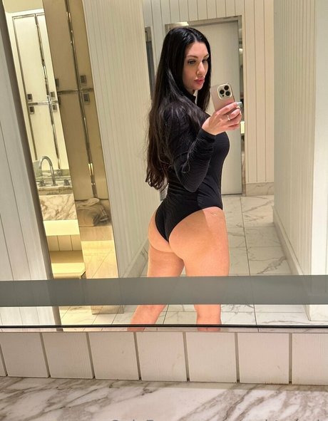 naughtycash pretty pornstar pictures