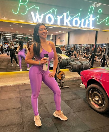 famous nude onlyfans pretty photo