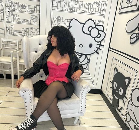 female popular onlyfans sexy archive