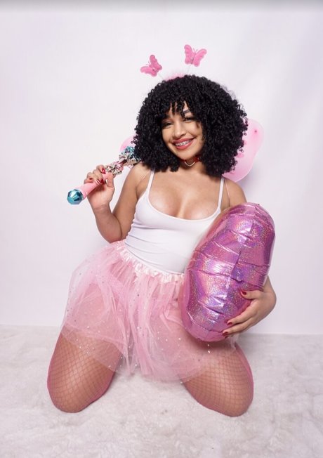 Marycuriell nudes star photos