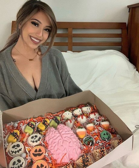 milf handjob onlyfans nudes image