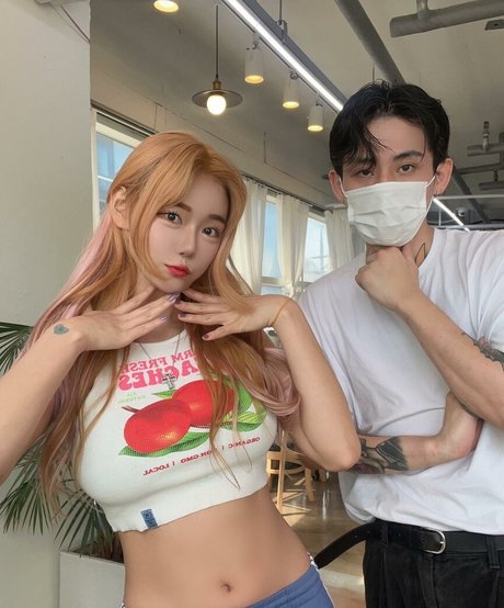 gloryhole onlyfans hot xxx pics