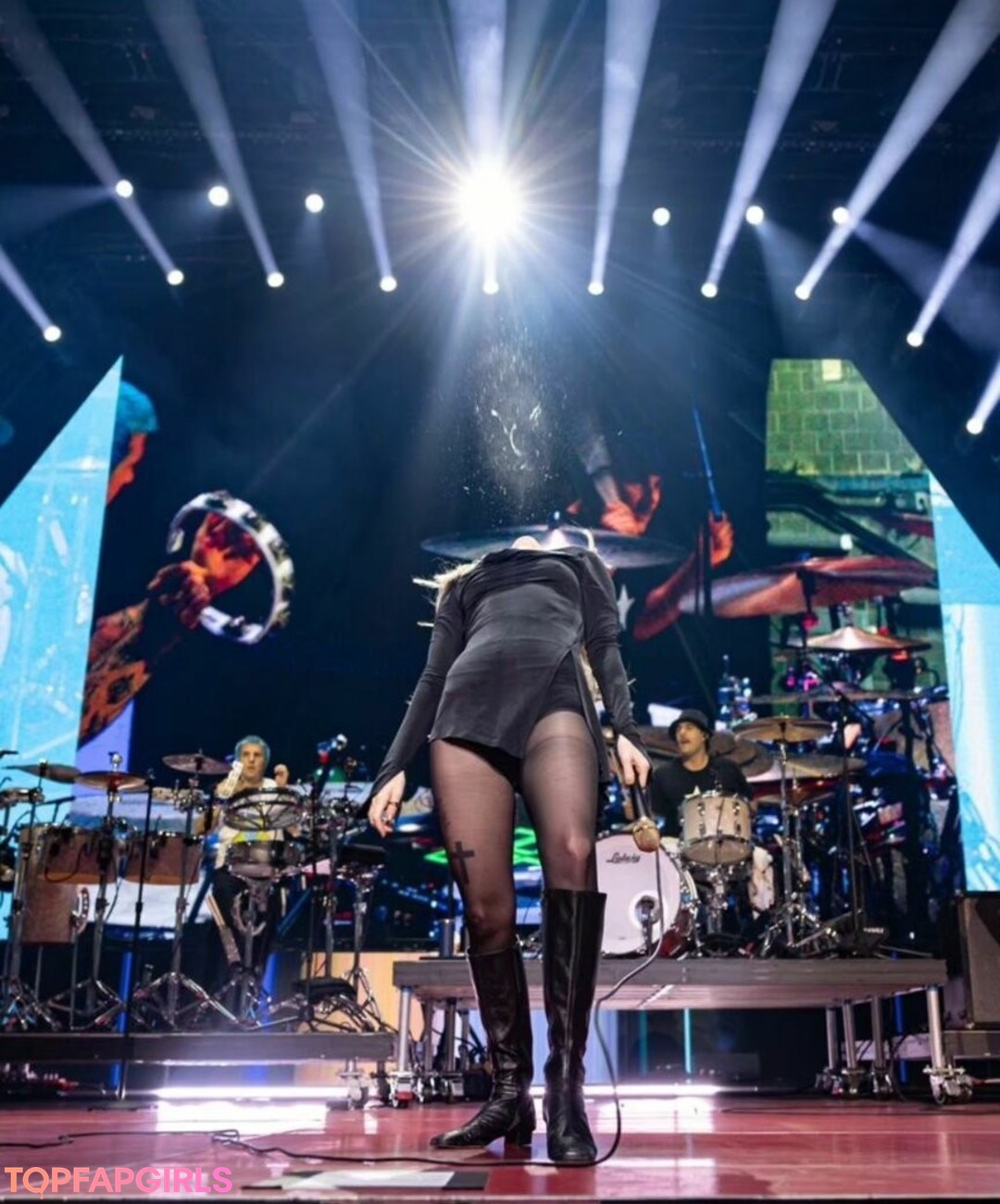 lesbian fingering onlyfans free photo