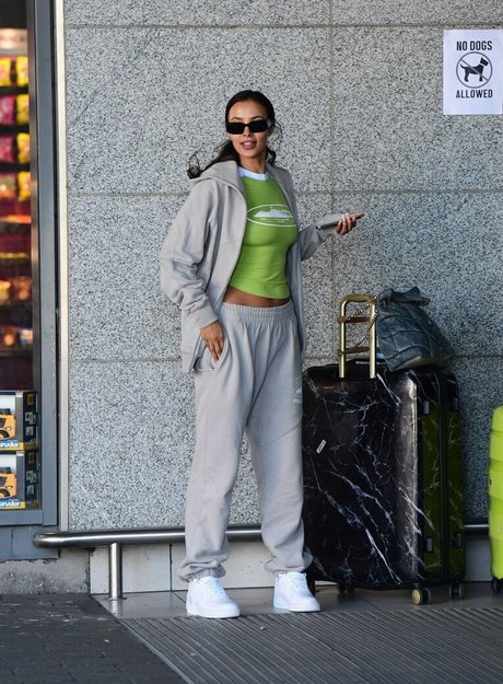 small pussy onlyfans free naked photo