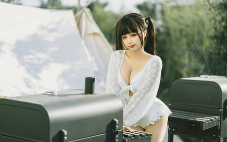 tanned onlyfans hd picture