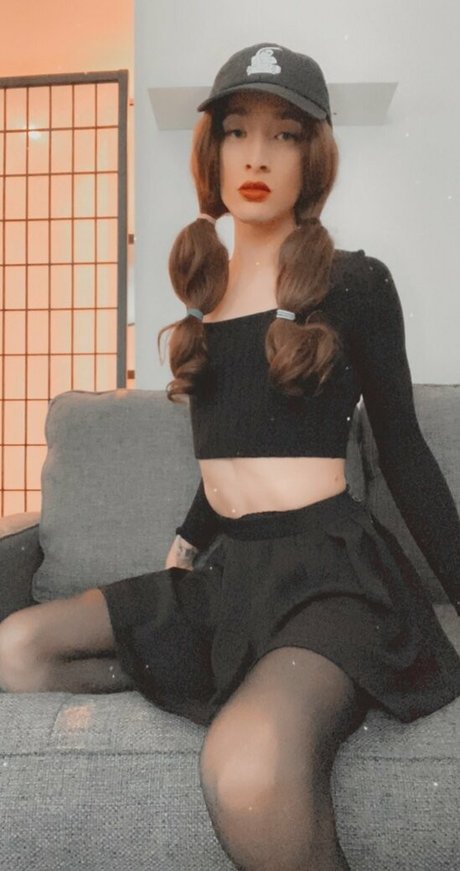 Stormy buns model exclusive pictures