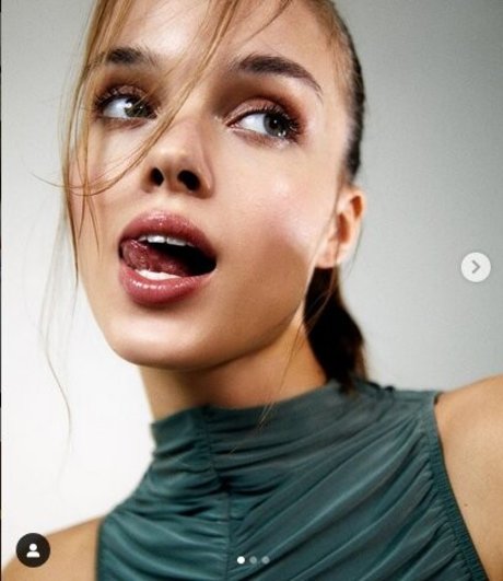 asian shemale onlyfans adult pics