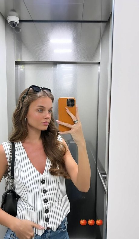 Anna Zak pornstar naked picture