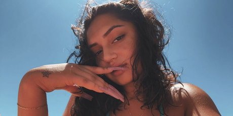 Avani Gregg pretty model images