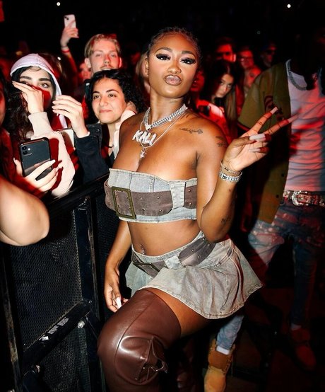 Kaliii erotic star images