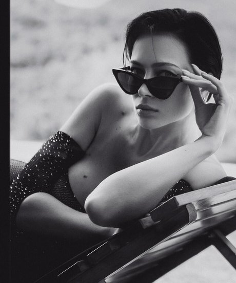 Nastasya Samburskaya sexy pornstar photo