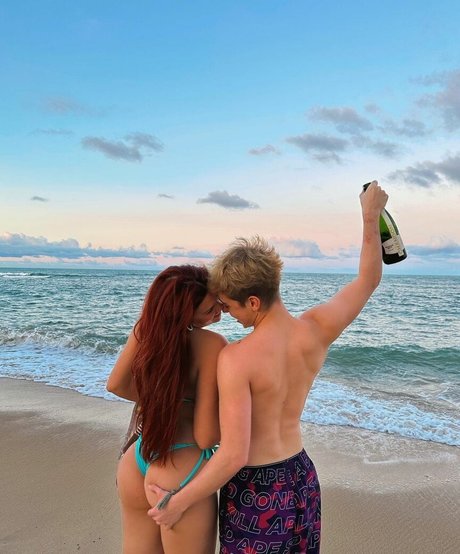 Vivi Wanderley pornstar art image