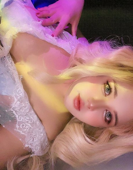 Charlotte LinLin exclusive pornstar pic