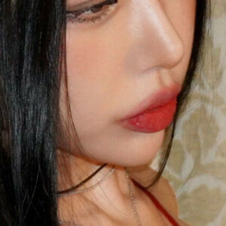 h___rvn erotic model photo