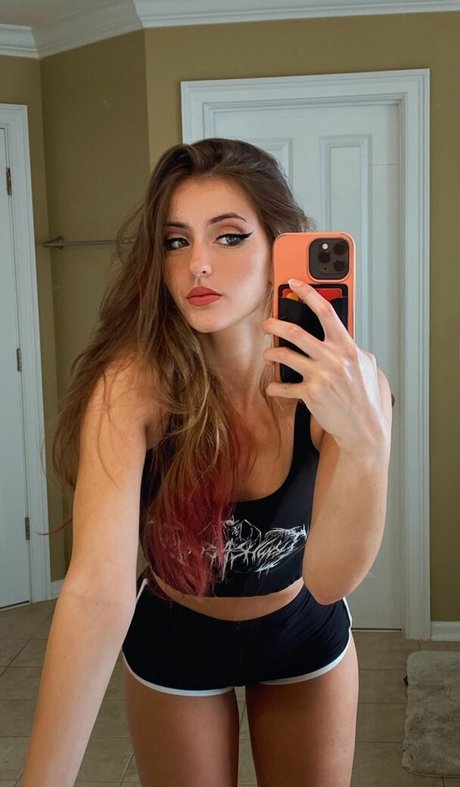 luweazl model porn galleries