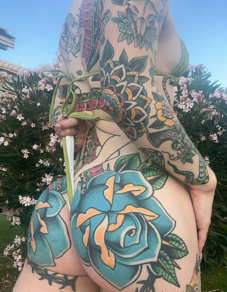 goddessloveless high quality pornstar pic