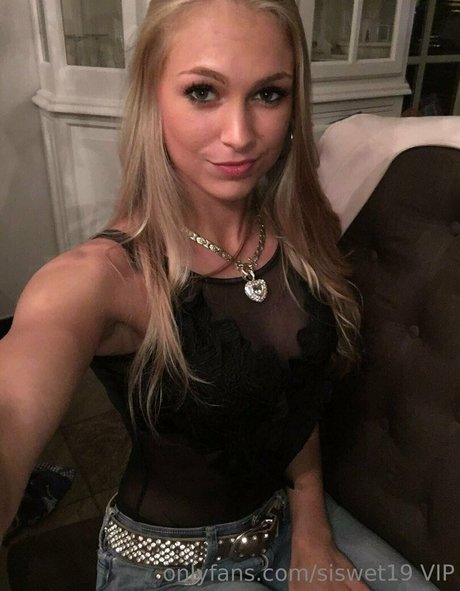 latina shemale onlyfans porno pic