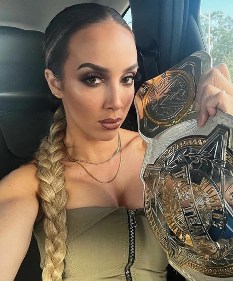 Chelsea Green nude model img