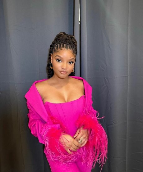 Halle Bailey pornstar best img