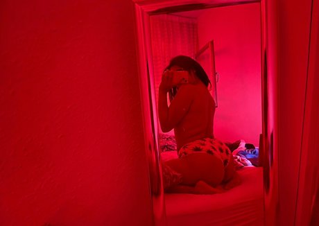 deliciussscurly perfect actress photos