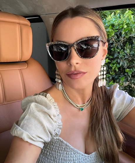 Sofia Vergara free model archive