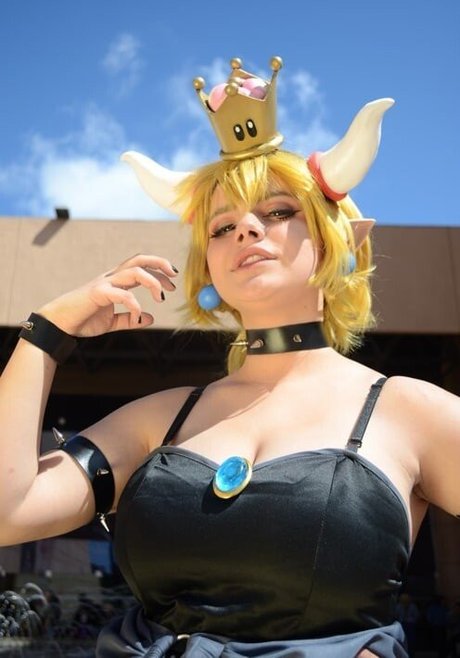 shemale handjob onlyfans perfect img