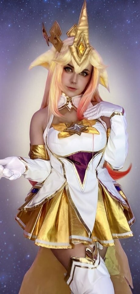 Punk Macarroni art actress pics