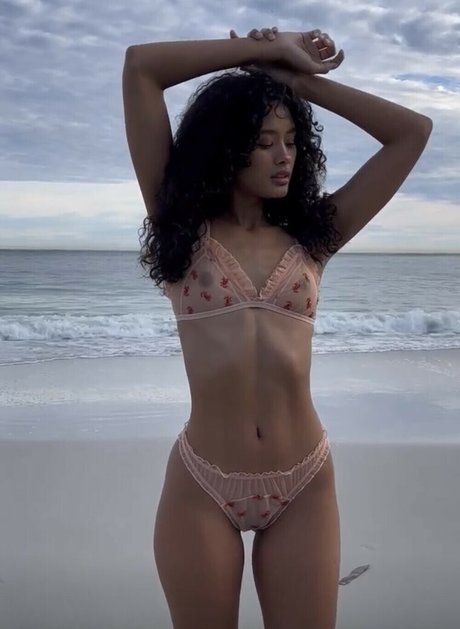 Geenah P star porn pics