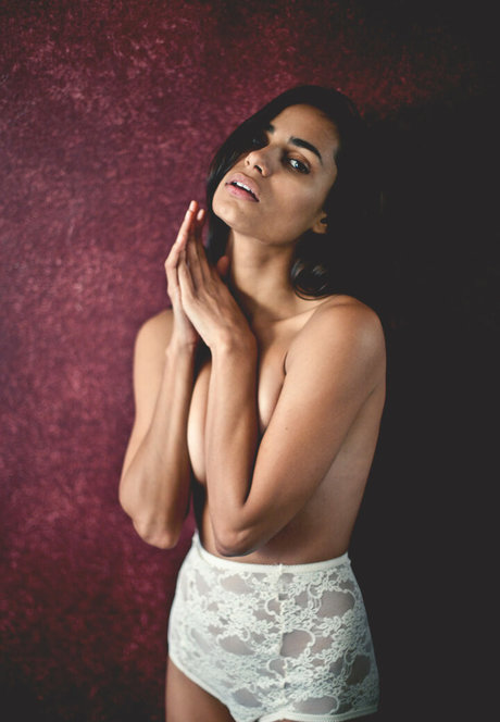 thick latina milf onlyfans sexy nudes photo