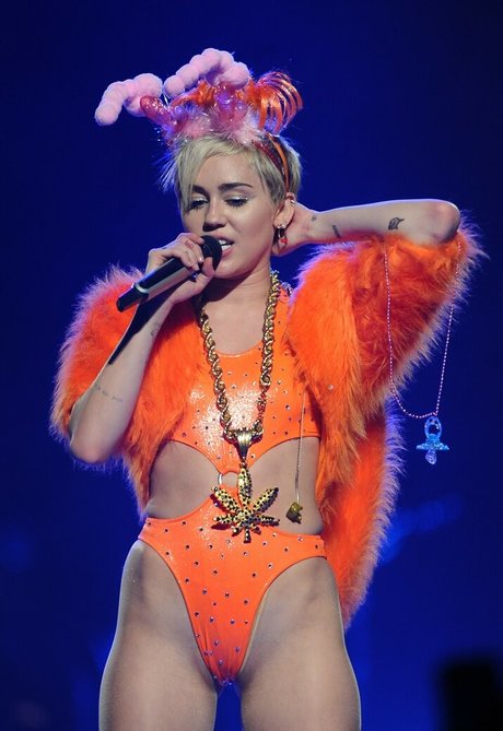 hijabi onlyfans pornographic archive