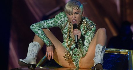 huge tits milf onlyfans top images