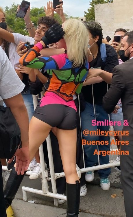 Miley Cyrus xxx model images