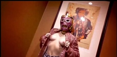 shemale fucks girl onlyfans free porn pics