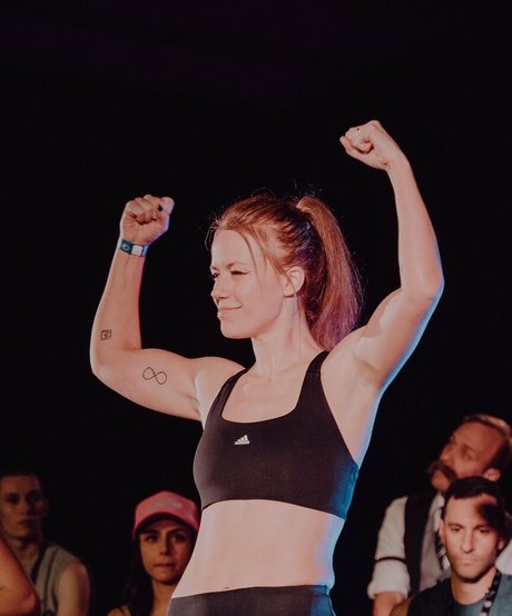 Marisha Ray pornstar exclusive pics