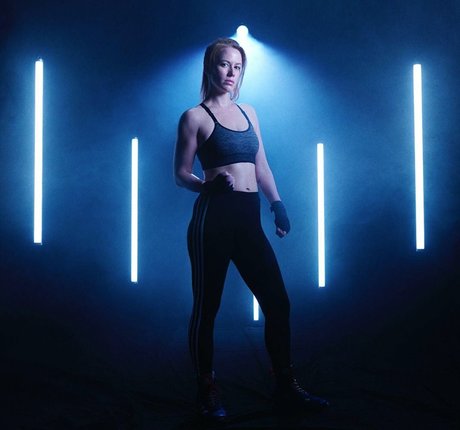 Marisha Ray sexy actress galleries