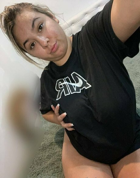 baby nicolette adult model image