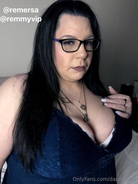 daphnetae model hot pictures