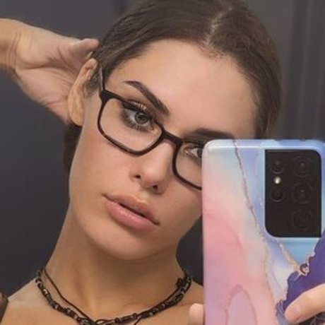 Ms Tricky pornstar pictures