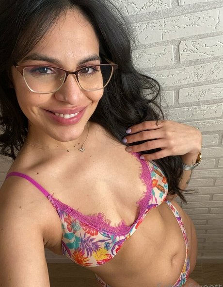 sahilysweett hot star image