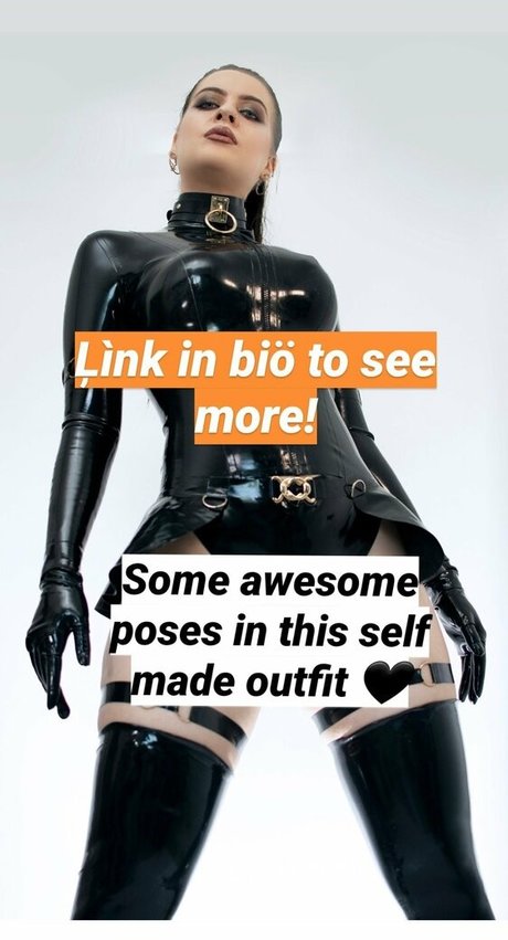 Purplemuffinz model naked img