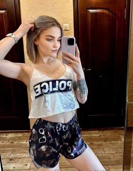 carol xxx star xxx img