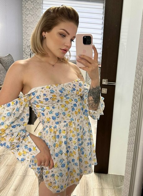 carol xxx model xxx archive