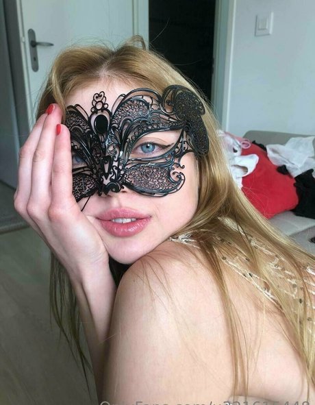 sandrateeny pretty pornstar pic