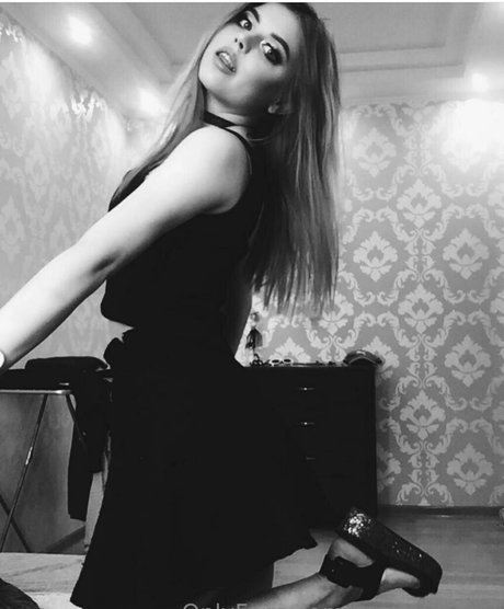 sandrateeny perfect model pic