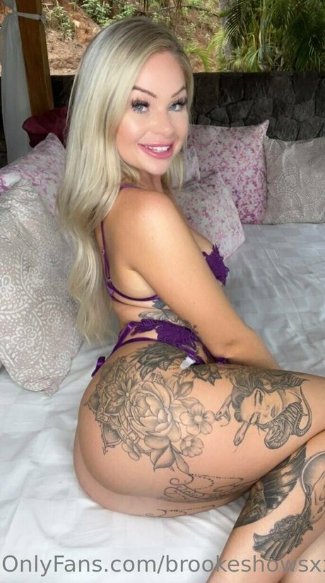 hottest young onlyfans top image