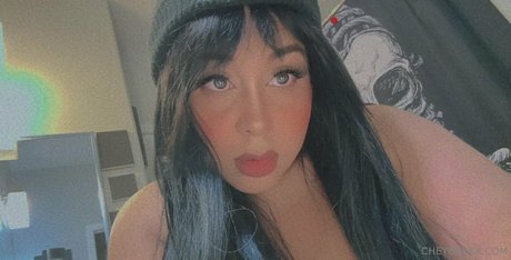 cheybbxxx art model pictures