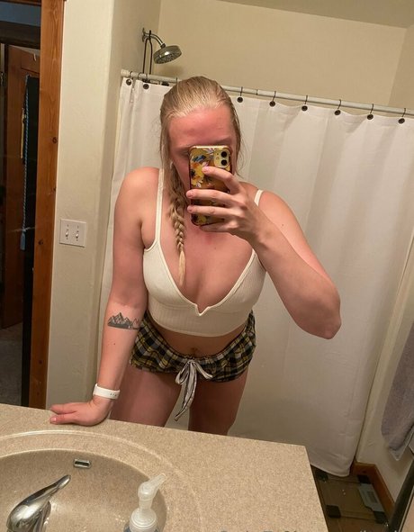 its kt sexy actress image