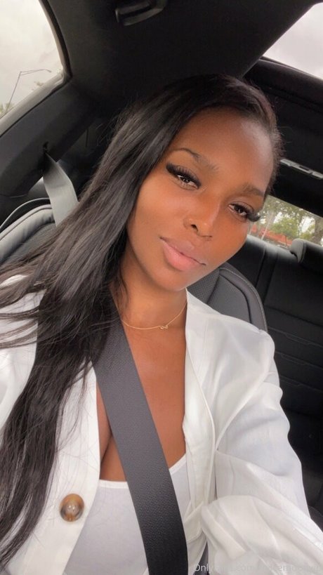 bbw glasses onlyfans free naked images