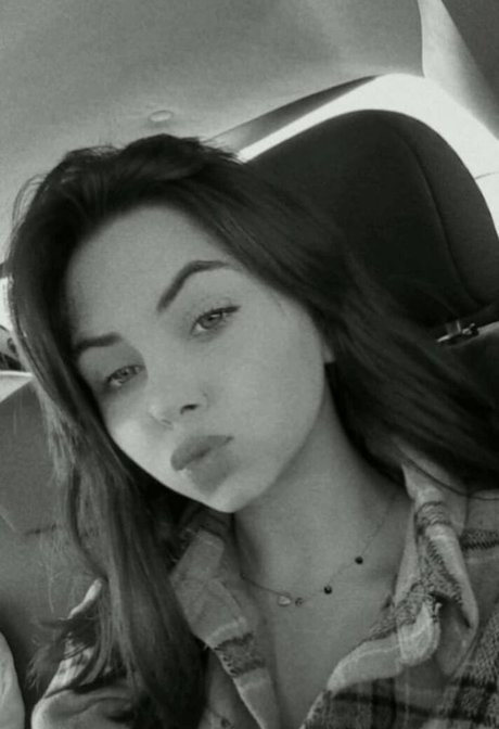 Wiktoria Bystron star erotic gallery