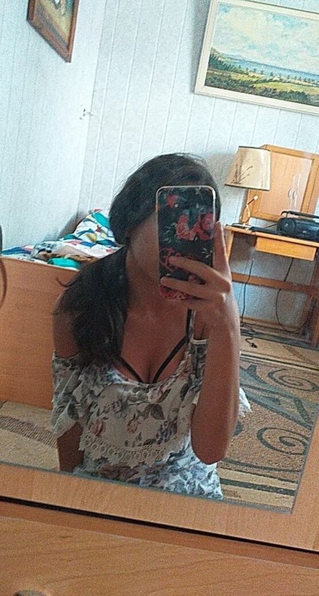 Wiktoria Bystron exclusive actress galleries